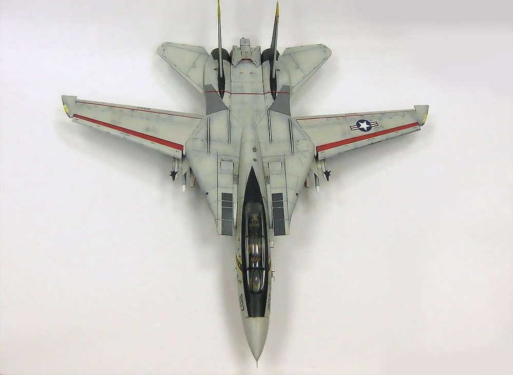Hasegawa 1:72 Scale F-14A Tomcat High Model Kit