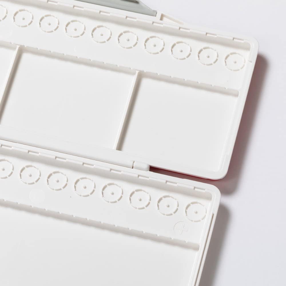 HOLBEIN 210192 Watercolor Palette with Removable Small Rooms, 30 Compartments (32 Petri Dishes, 4 Large)