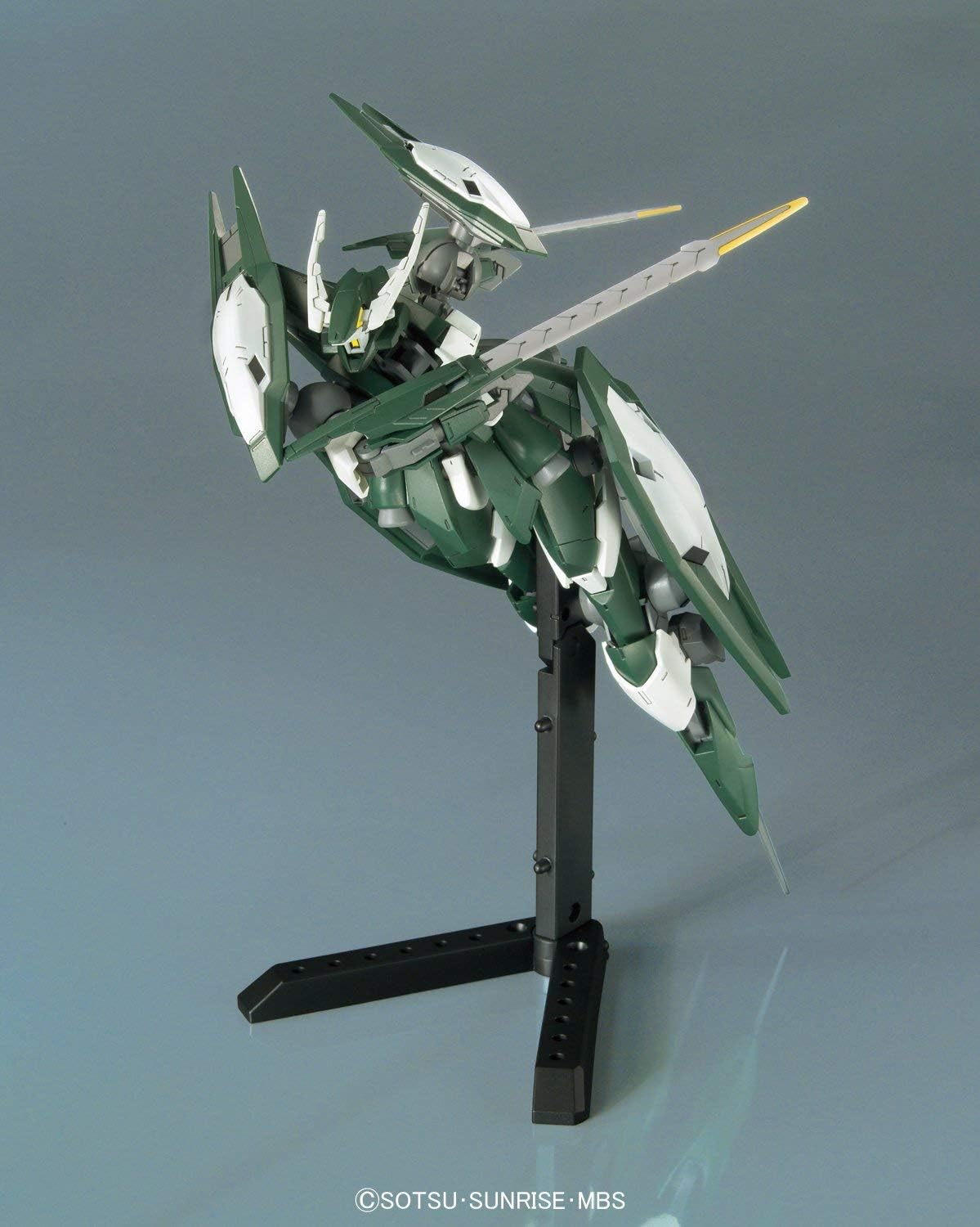 BANDAI SPIRITS HG 1/144 Gundam Model Kit: Reginlaze Julia 'Iron-Blooded Orphans'