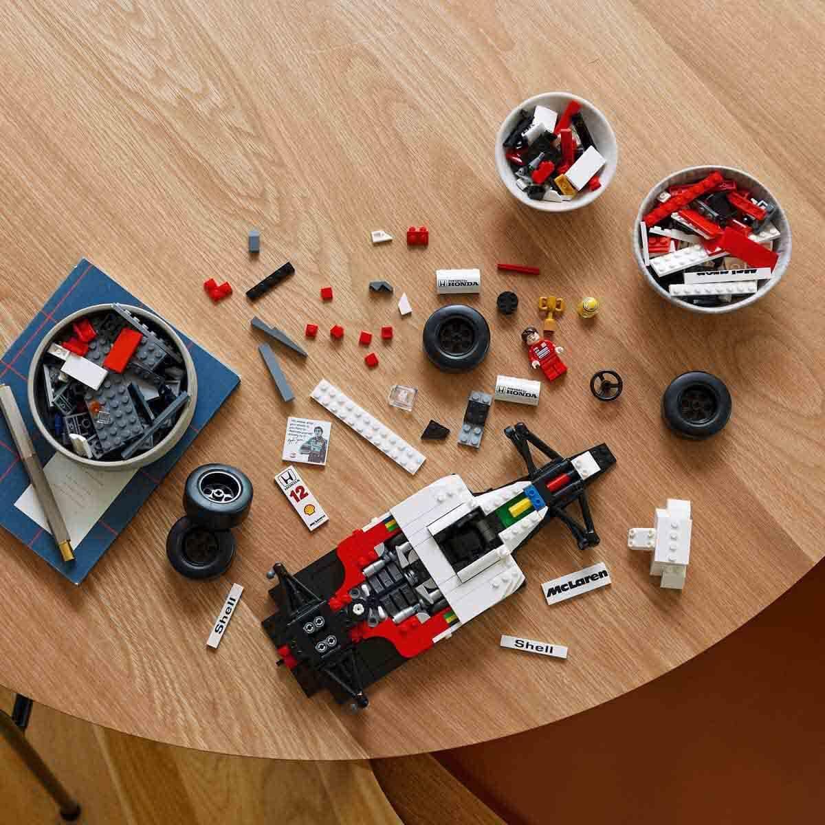 Lego Icons McLaren MP4/4 and Ayrton Senna Set 10330