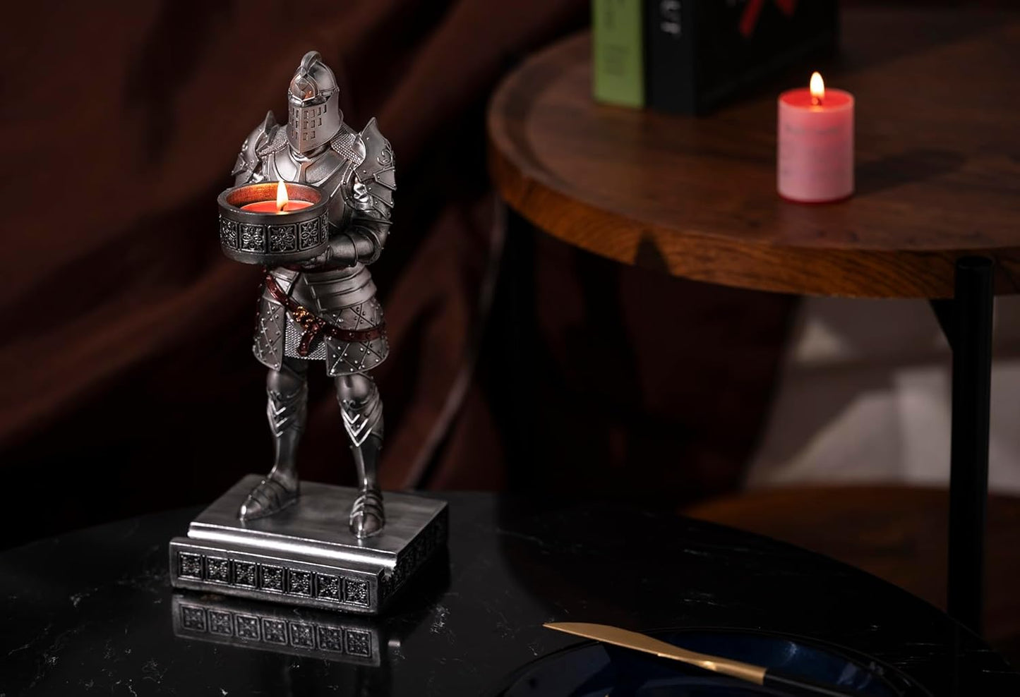 HDMbigmi King's Guard Standup Knight Candlestick Holders Resin TeaLight Holder Warrior Mobile Phone Stand Pen Holder Candle Holder for Restaurant, Altar, Home Table(Silver)