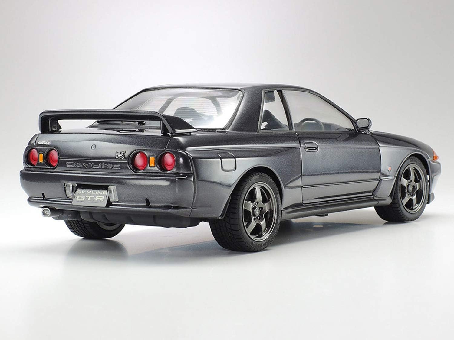 Tamiya 24090 Nissan Skyline GTR 1/24 Scale Plastic Model Kit – Car Collectible