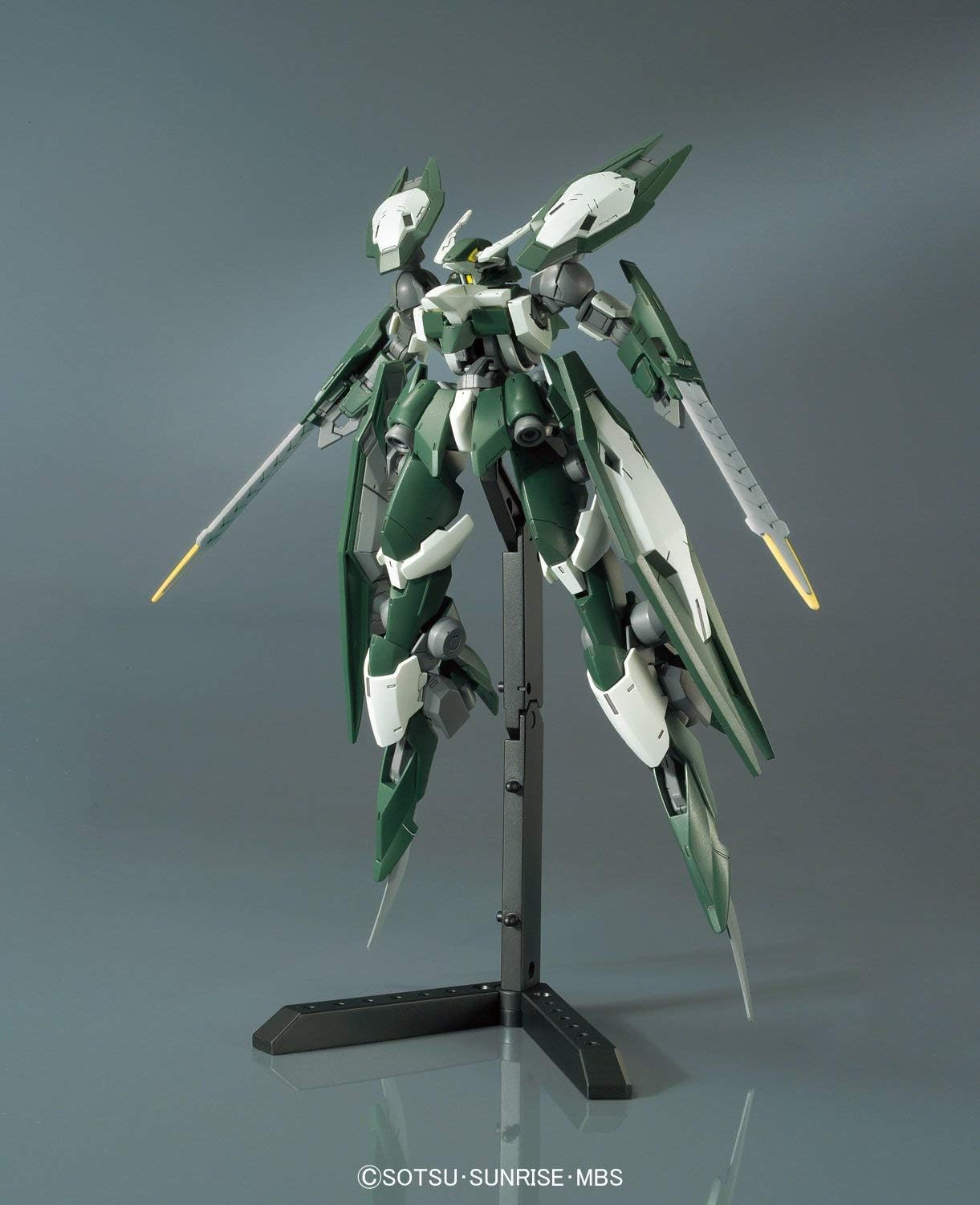 BANDAI SPIRITS HG 1/144 Gundam Model Kit: Reginlaze Julia 'Iron-Blooded Orphans'