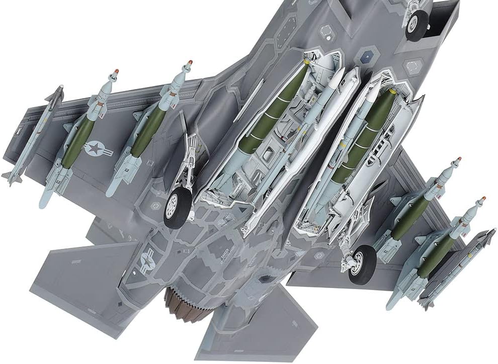 TAMIYA Lockheed Martin F-35 A Lightning II Plastic Model Kit, 1/48 Scale