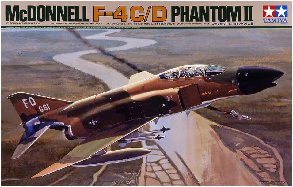 Tamiya 60305 1/32 Mcdonnell F-4 C/D Phantom II Plastic Model Airplane Kit