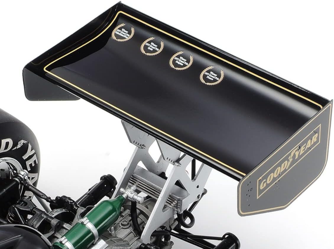 Tamiya 1/12 Lotus Type 78 Model Formula One Car Kit