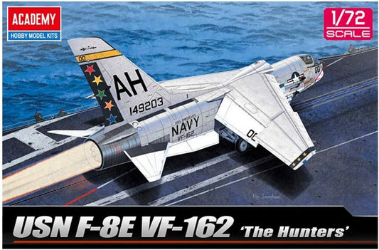 Academy USN F-8E VF-162 "The Hunters" Model Kit