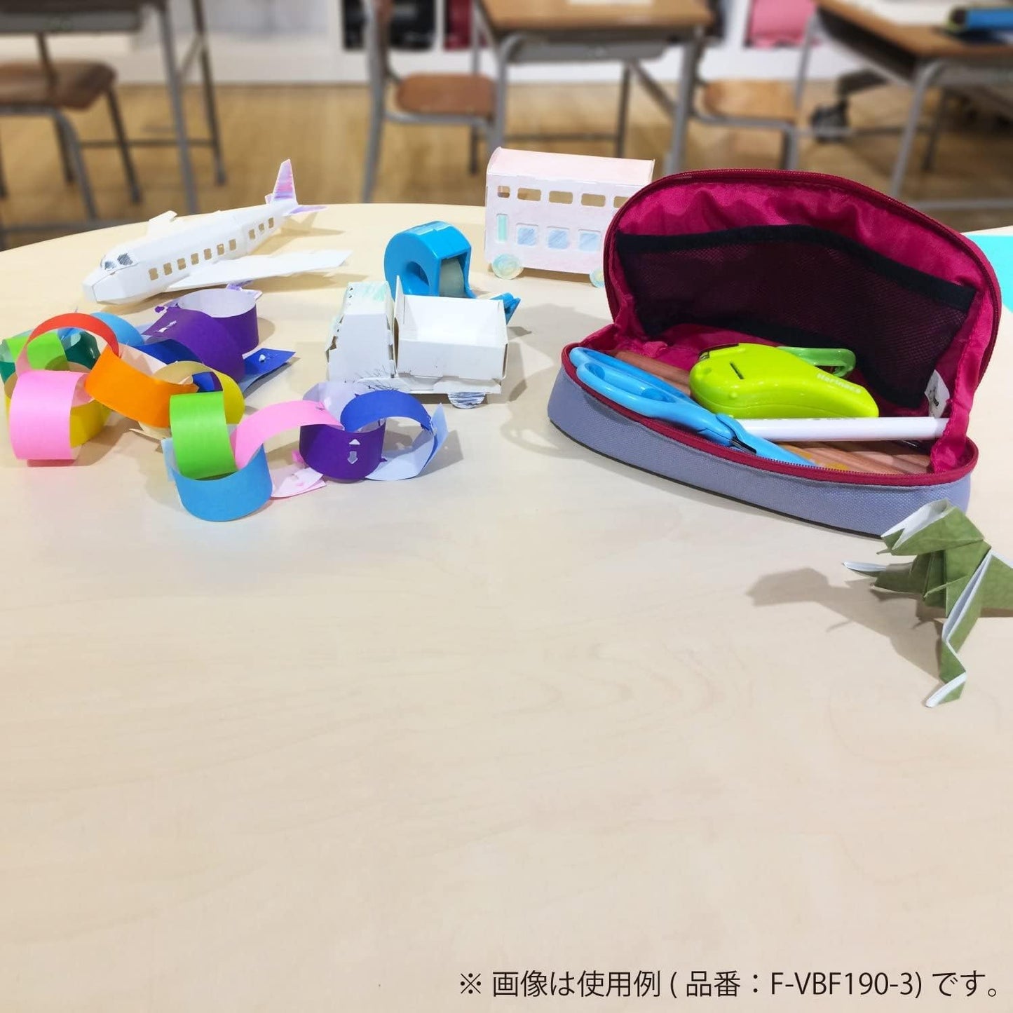 Kokuyo Shellbro Pen Case, Shell-shaped structure, Big Capacity Pencil Case, Large Pencil Pouch, Stationery Pen Bag, Gray x Pink, Japan Import (F-VBF190-3)