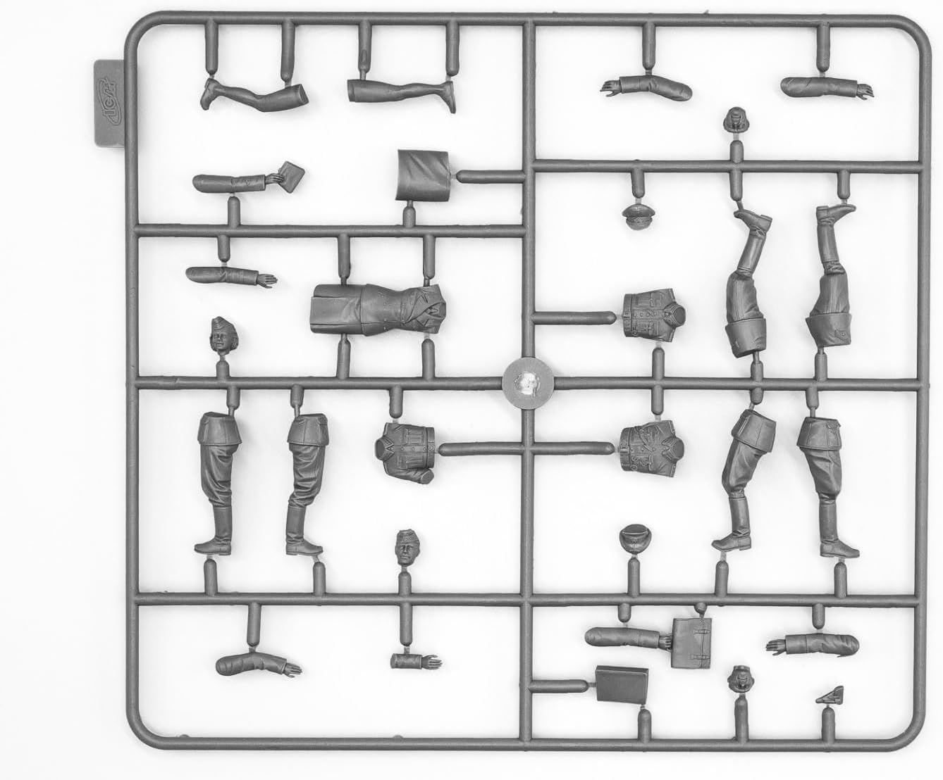 ICM Models WWII German Staff Personnel Building Kit