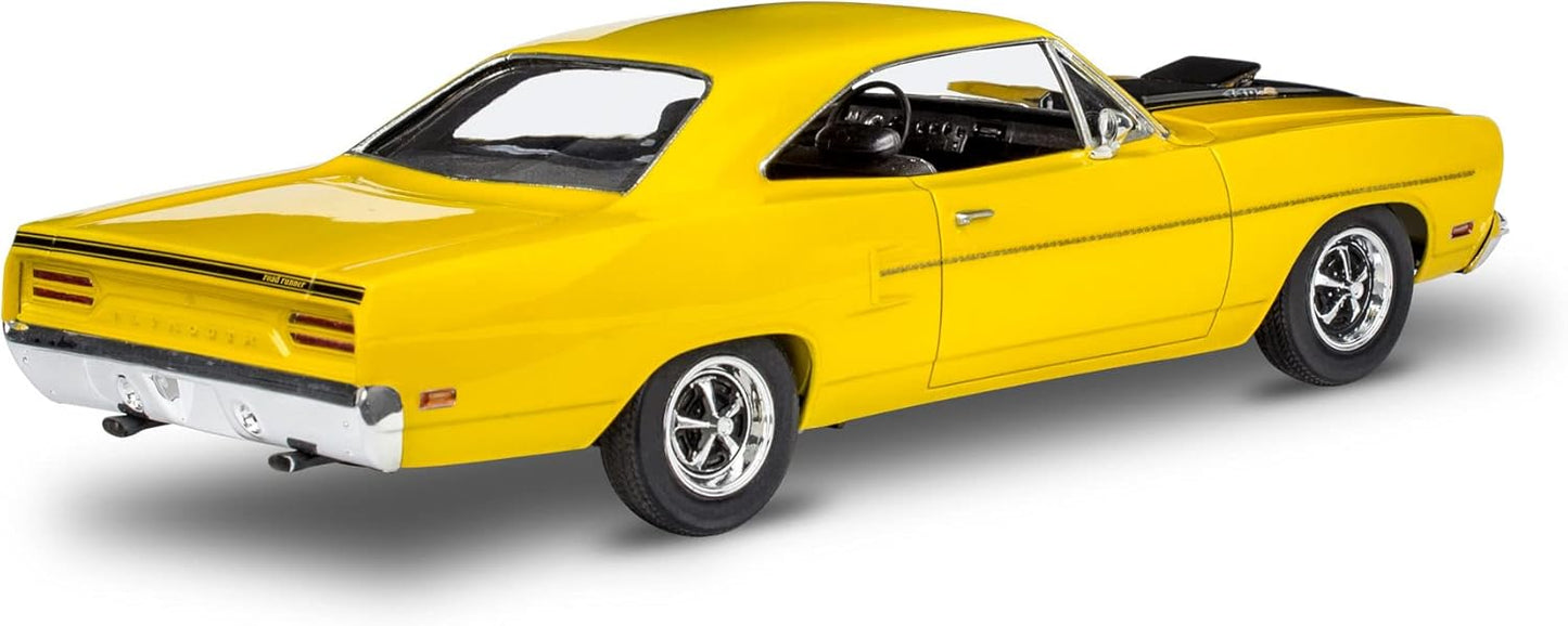 Revell 14531 '70 Plymouth Road Runner 1:24 Scale 77-Piece Skill Level 5 Model Car Building Kit, White