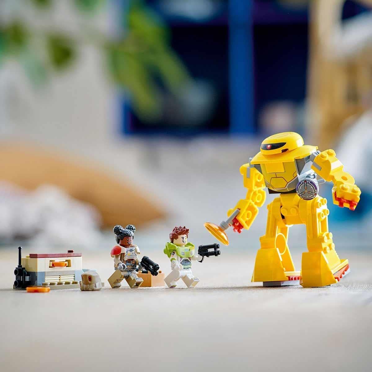 LEGO 76830 Disney and Pixar's Lightyear Zyclops Chase Space Robot Building Toy for Kids Ages 4+ with Mech Figure and Buzz Figure
