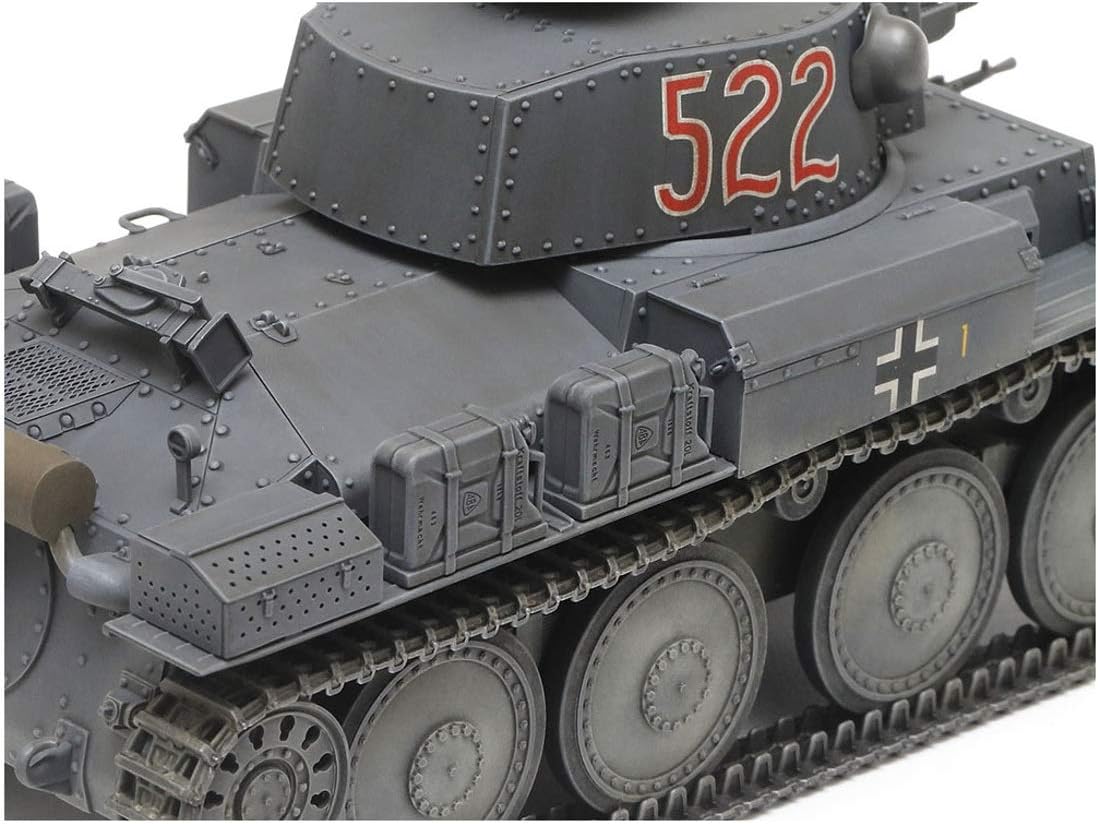 Tamiya 35369 1/35 German Lt Tank Panzerkampfwagen 38t Ausf E/F