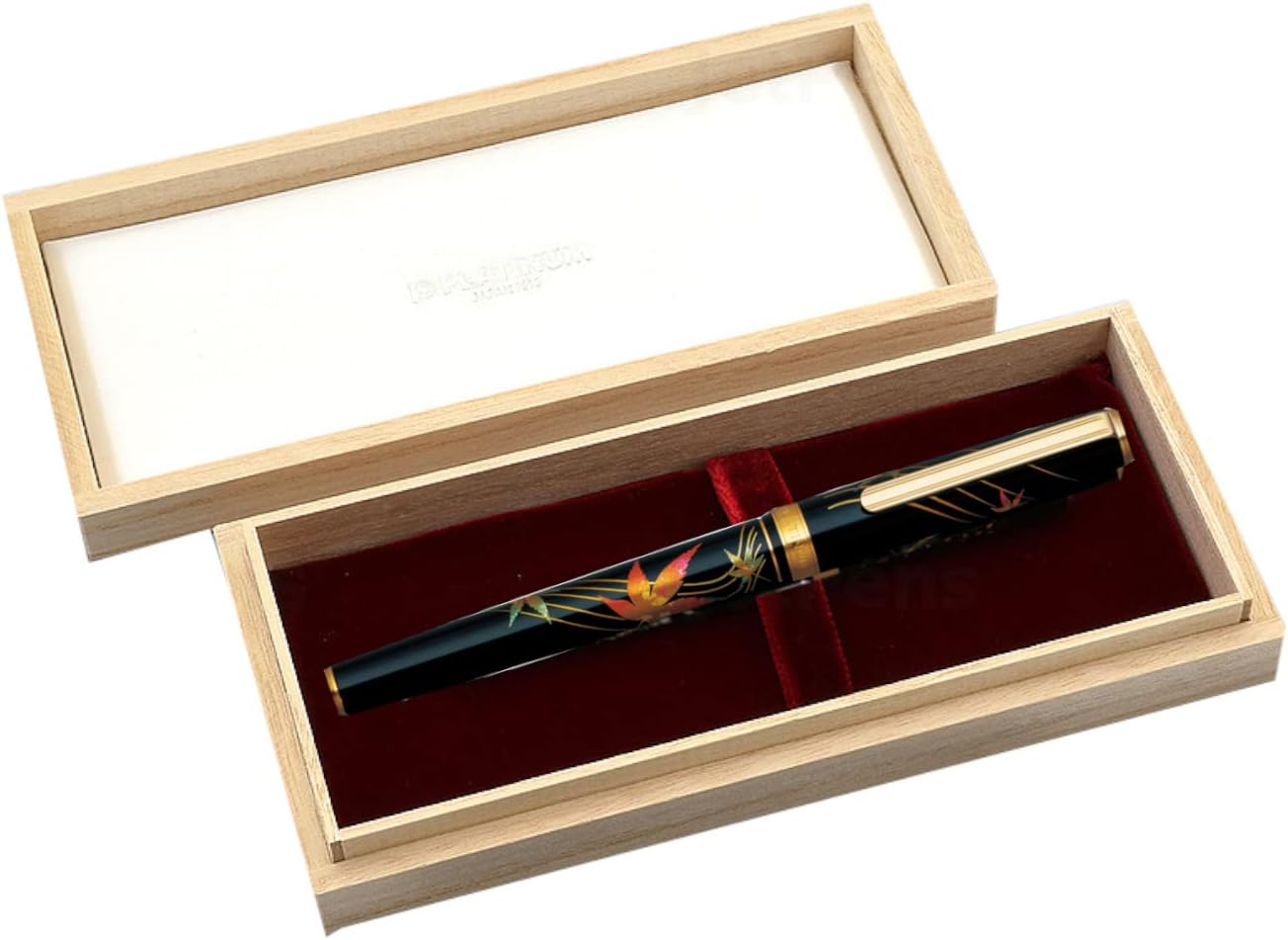 PLATINUM Makie Fountain Pen Kanazawa Foil Maple Fine Print (F) Ptl-15000h # 46-2 (Japan Import) front view