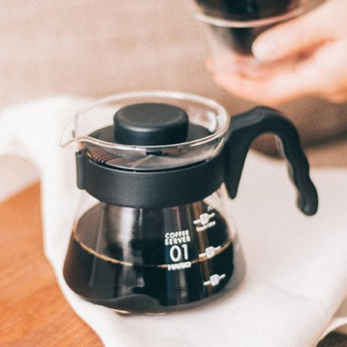 Hario V60 Glass Coffee Server, 700ml, Black