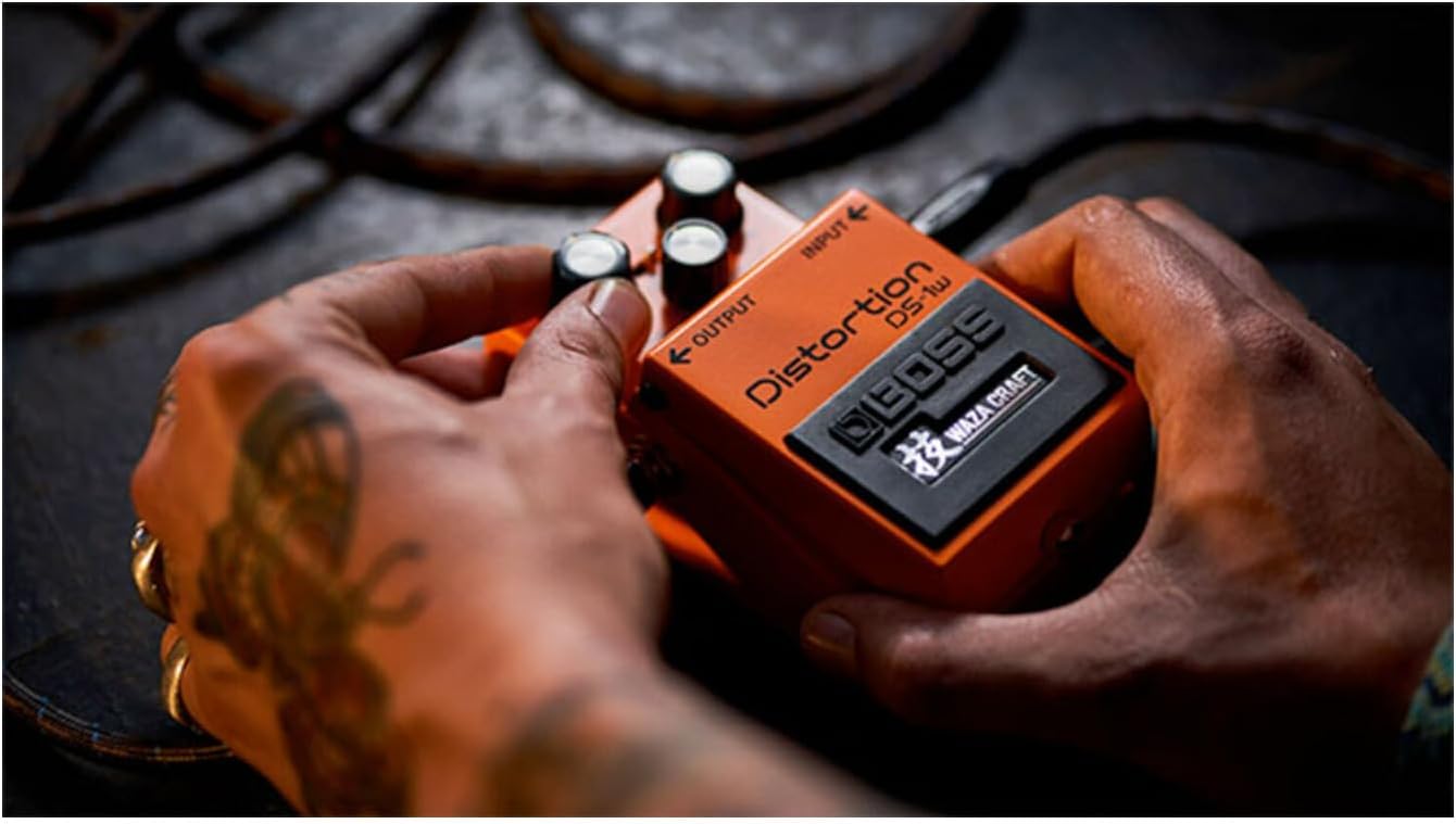 Boss MD-2 Mega Distortion Pedal