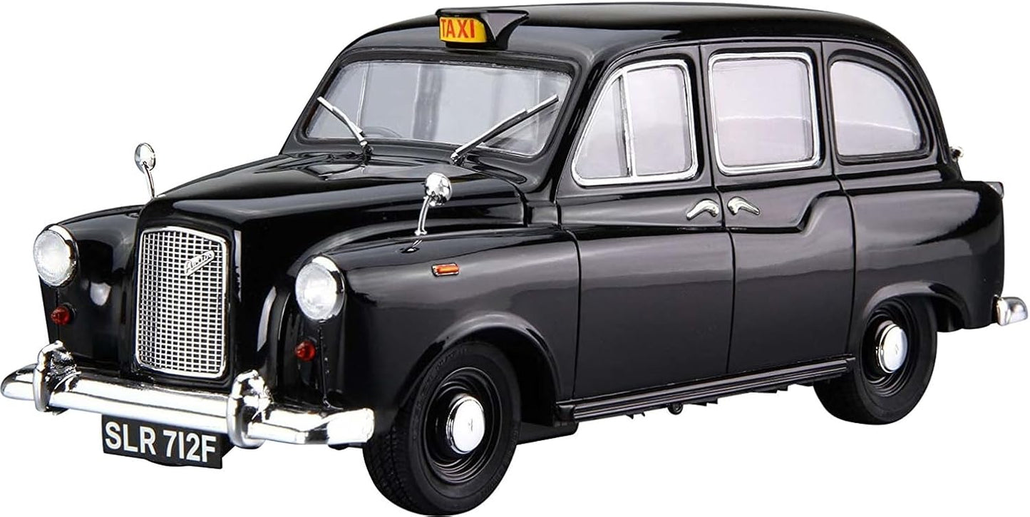 Aoshima FX-4 London Black Cab ???68 1:24 Scale Model Kit