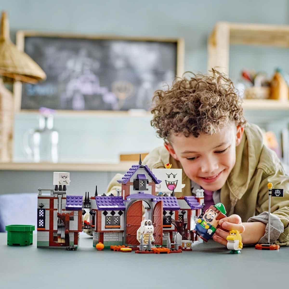 King Boo's Haunted Mansion