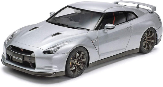 Tamiya Nissan GT-R R35 - 1/24 Scale Model Kit 24300