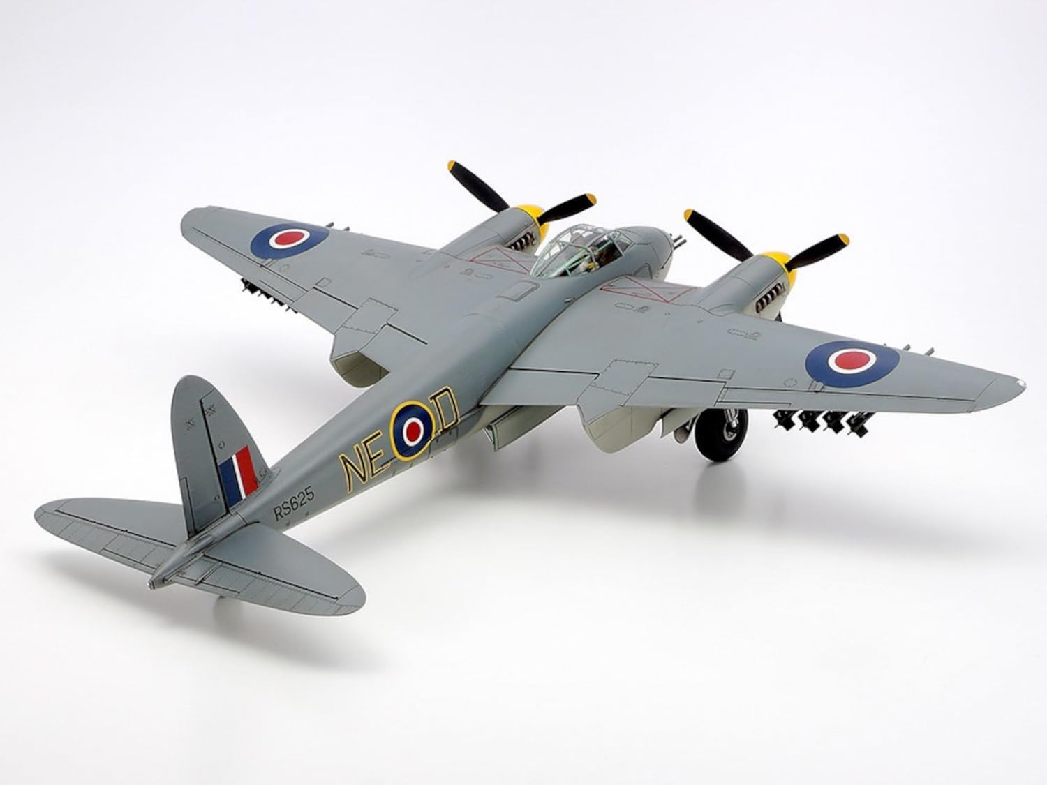 Tamiya Mosquito FB Mk.VI/NF Mk.II 1/72 Scale WWII Aircraft Model Kit