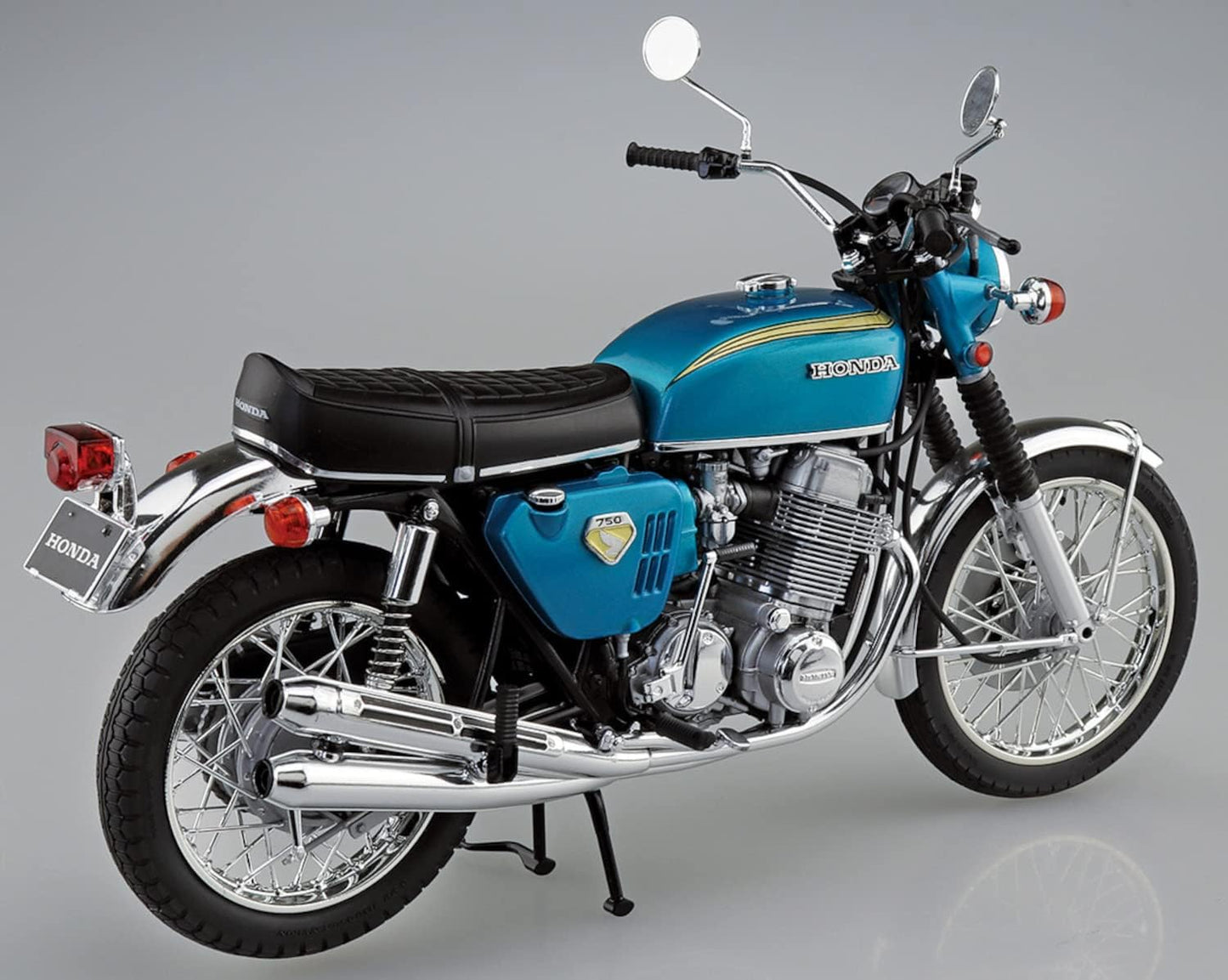 Aoshima Honda Dream CB750 Four 1969 1:12 Scale Model Kit