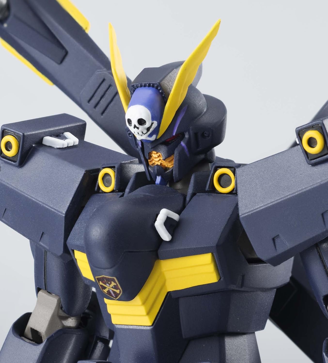 Bandai Tamashii Nations Robot Spirits Crossbone Gundam X-2 Kai "Crossbone Gundam" Action Figure