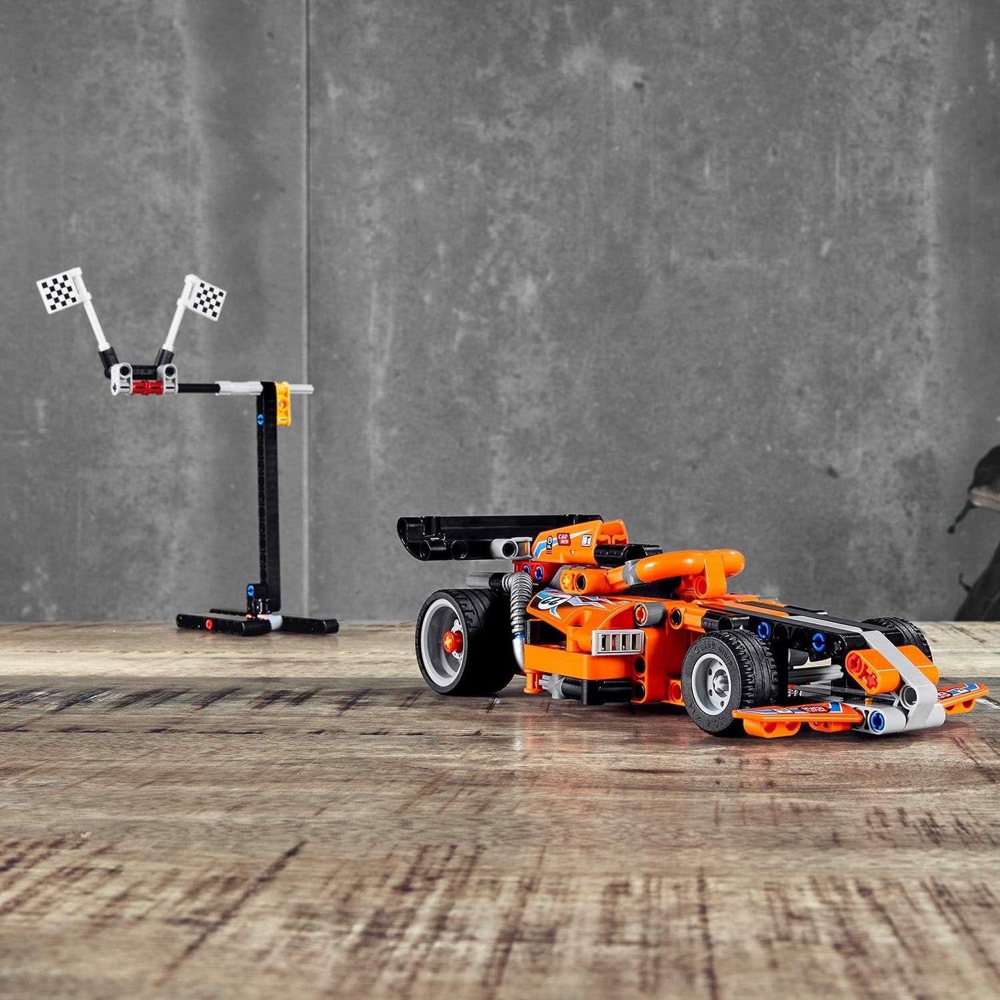 LEGO 42104 Technic Race Truck Toy to Racing Car 2-in-1 Model, Pull-Back Motor, Racer Vehicles Collection