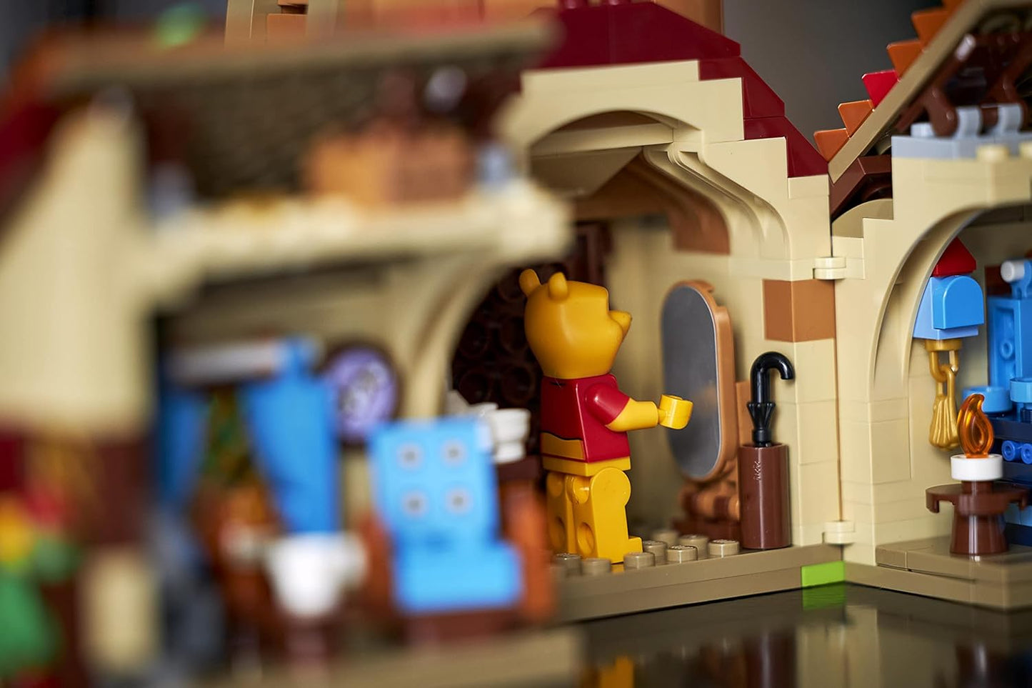 LEGO 21326 Ideas Ensemble Disney Pour adultes Winnie l'Ourson, Maison a Exposer, Figurine Bourriquet, Figurine Porcinet