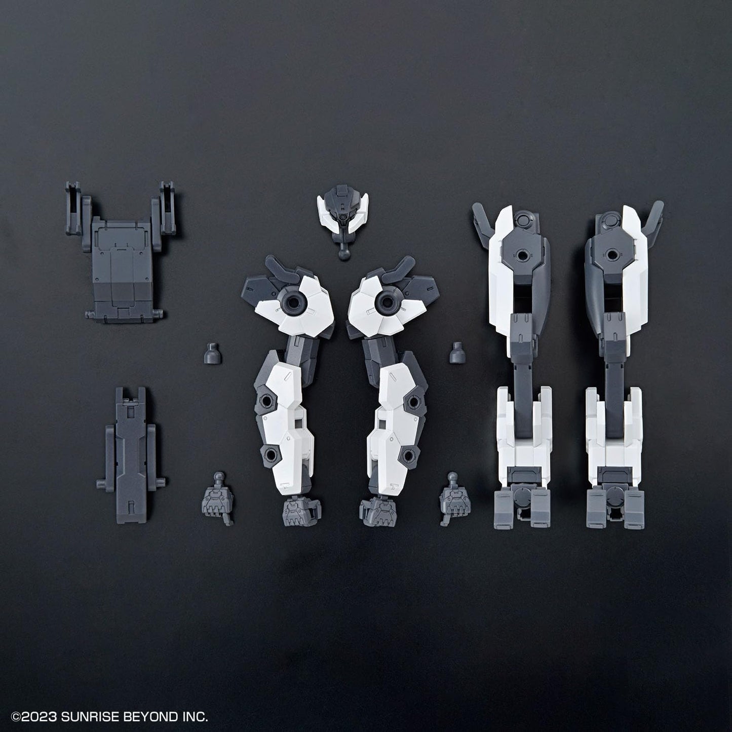 Bandai Hobby - AMAIM: Warrior at The Borderline - Weapon Set 4 Multi Joint Frame HG 1/72 Model Kit