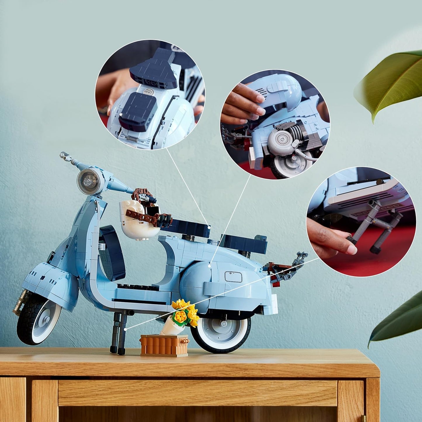 Lego Vespa 125 10298