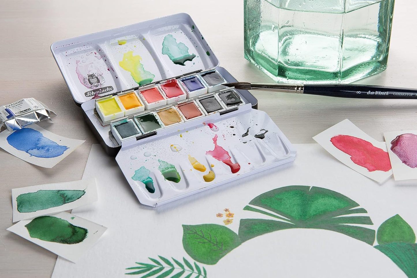 Schmincke - AKADEMIE??AQUARELL Watercolor Compact Color Box, Basic Assortment 12 x 1/2 Pans, 75 112 097, Metal Box, Highly lightfast Colors, fine Artists' Watercolors