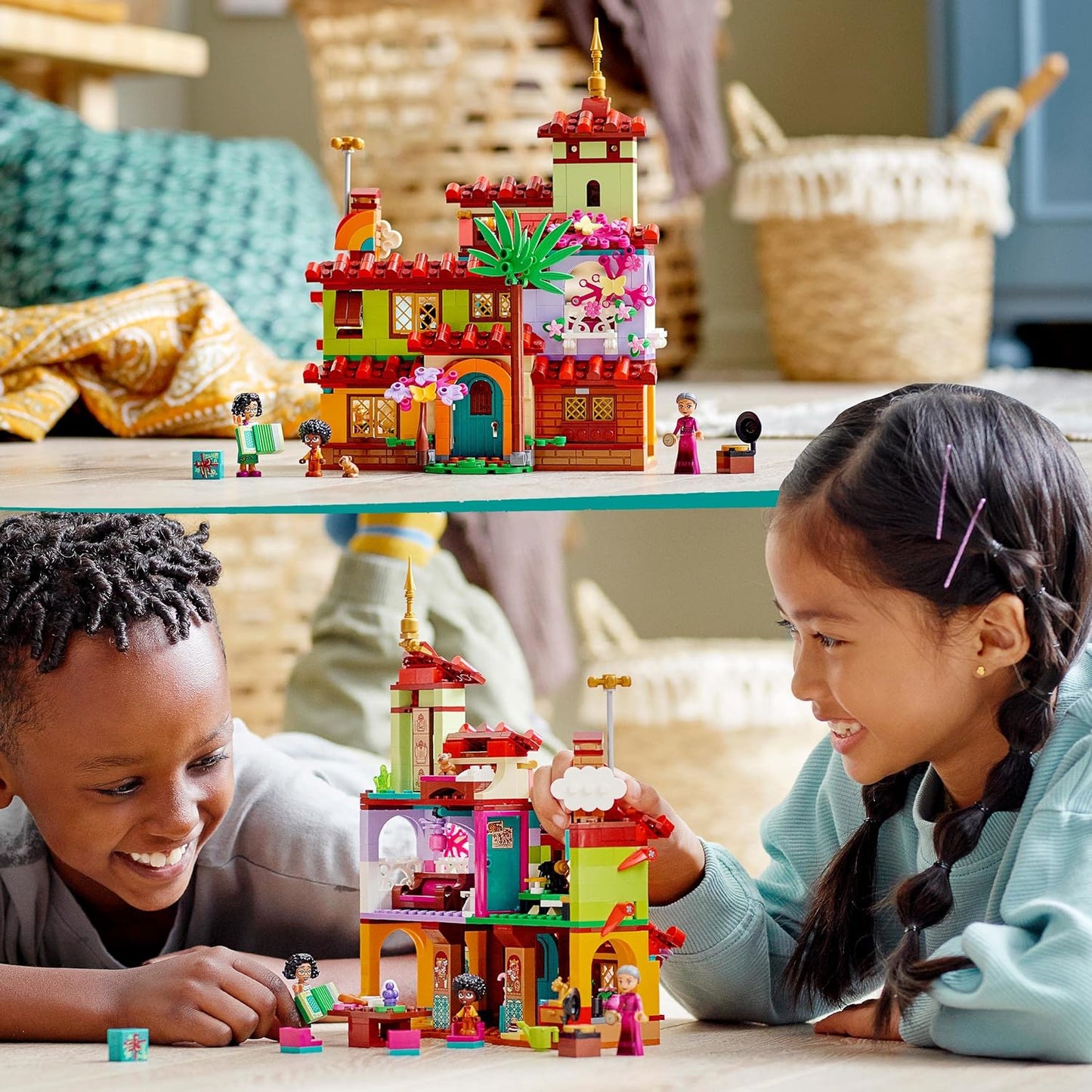 LEGO Disney Princess Madriggal House 43202