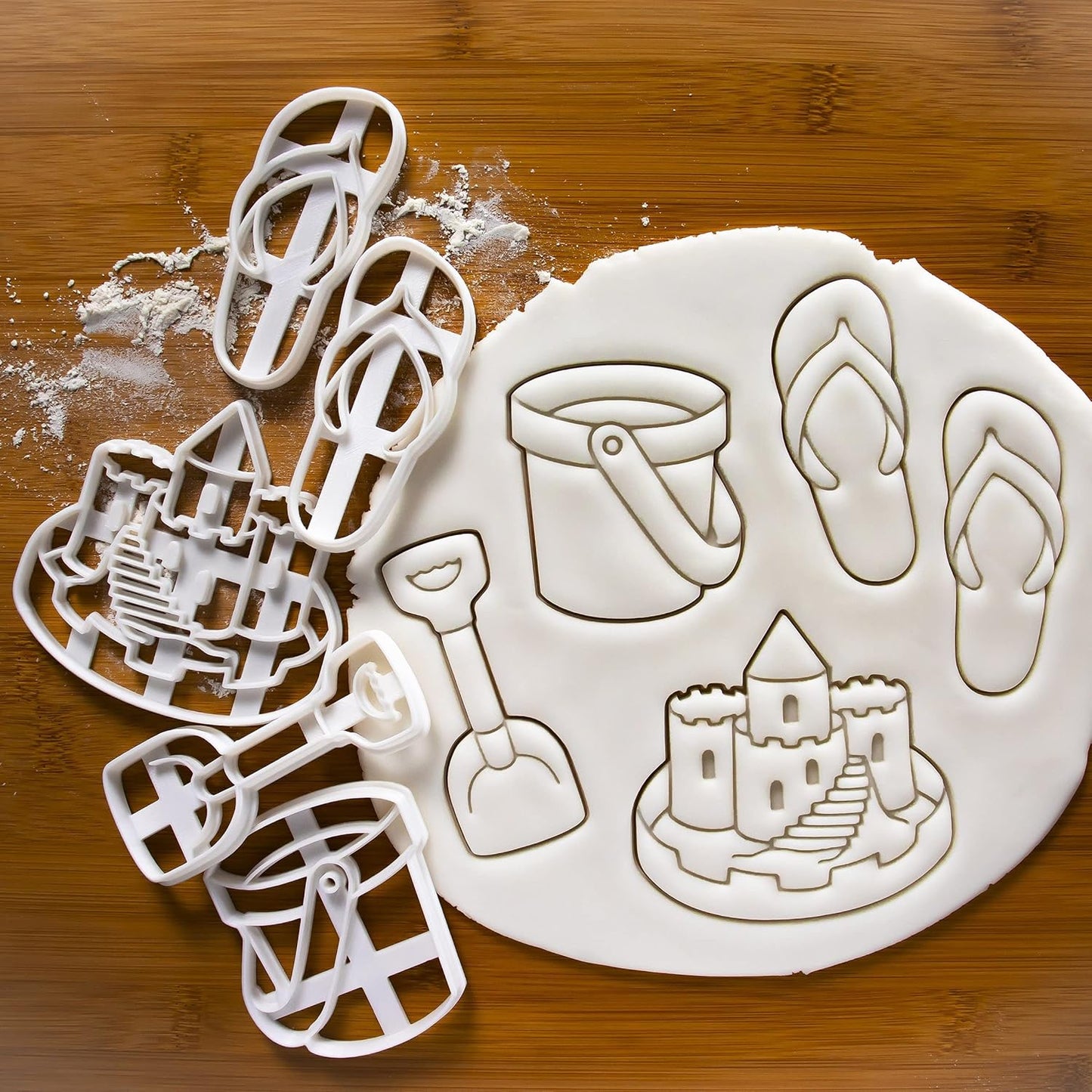 Set of 4 Summer Beach cookie cutters (Designs: Bucket, Sand Castle, Flip Flops, Spade), 4 pieces - Bakerlogy