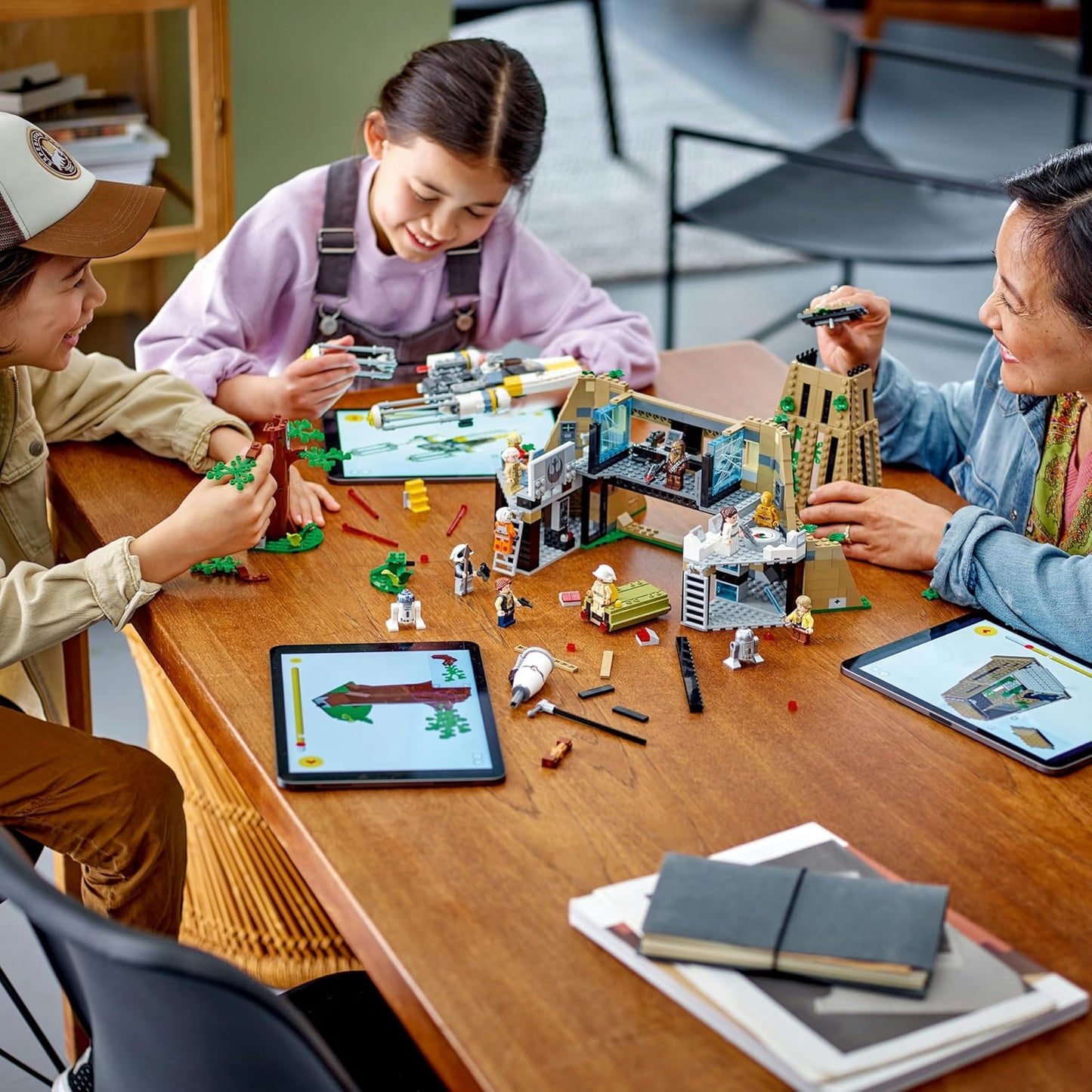 LEGO 75365 Star Wars Yavin 4 Rebel Base with 10 Minifigures Including Luke Skywalker, Princess Leia, Chewbacca and 2 Droid Figures, Y-Wing Starfighter and Command Room of A New Hope