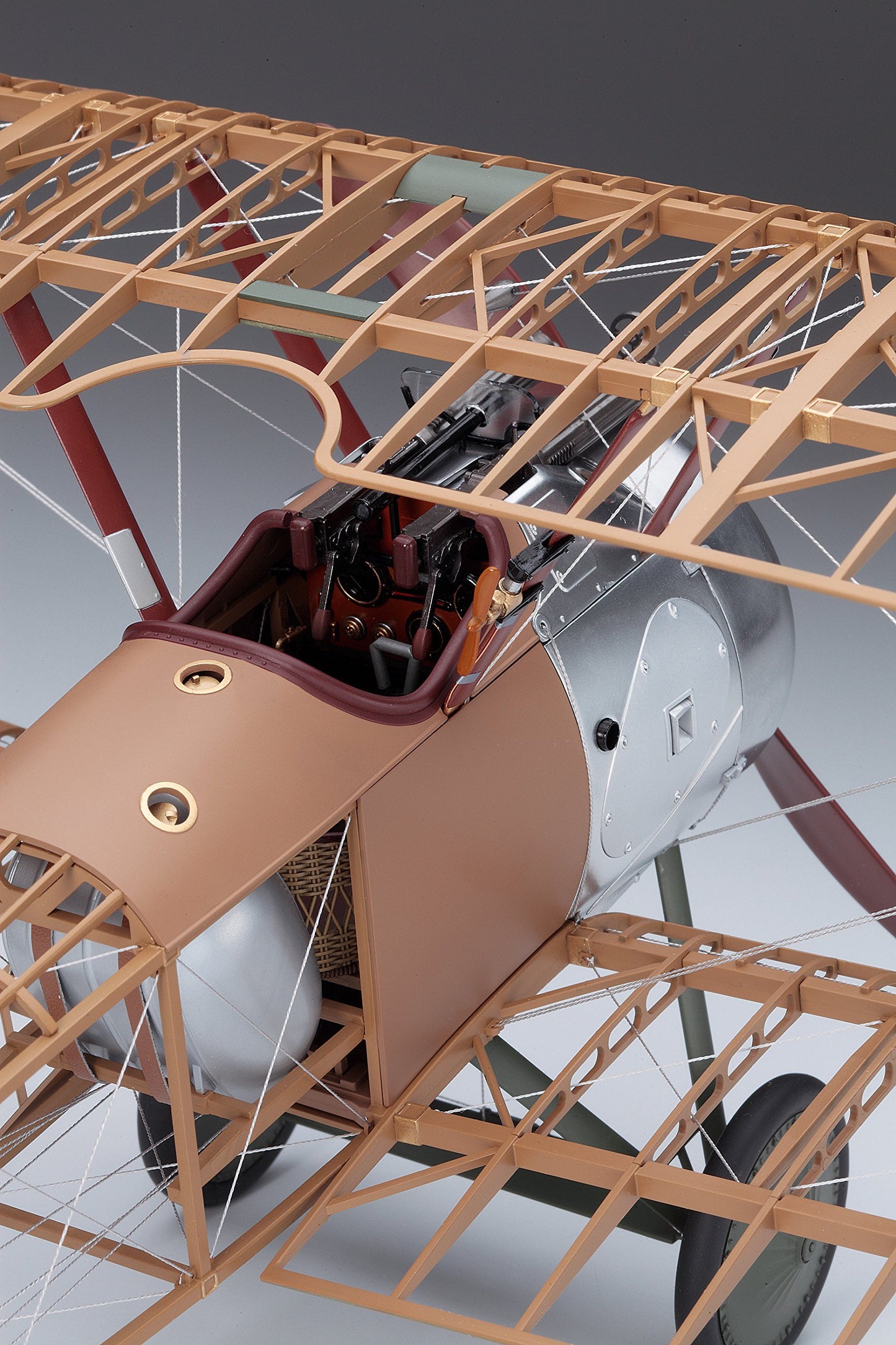 Hasegawa 1/16 Royal Air Force Sopwith Camel F.1 Plastic Model MU01