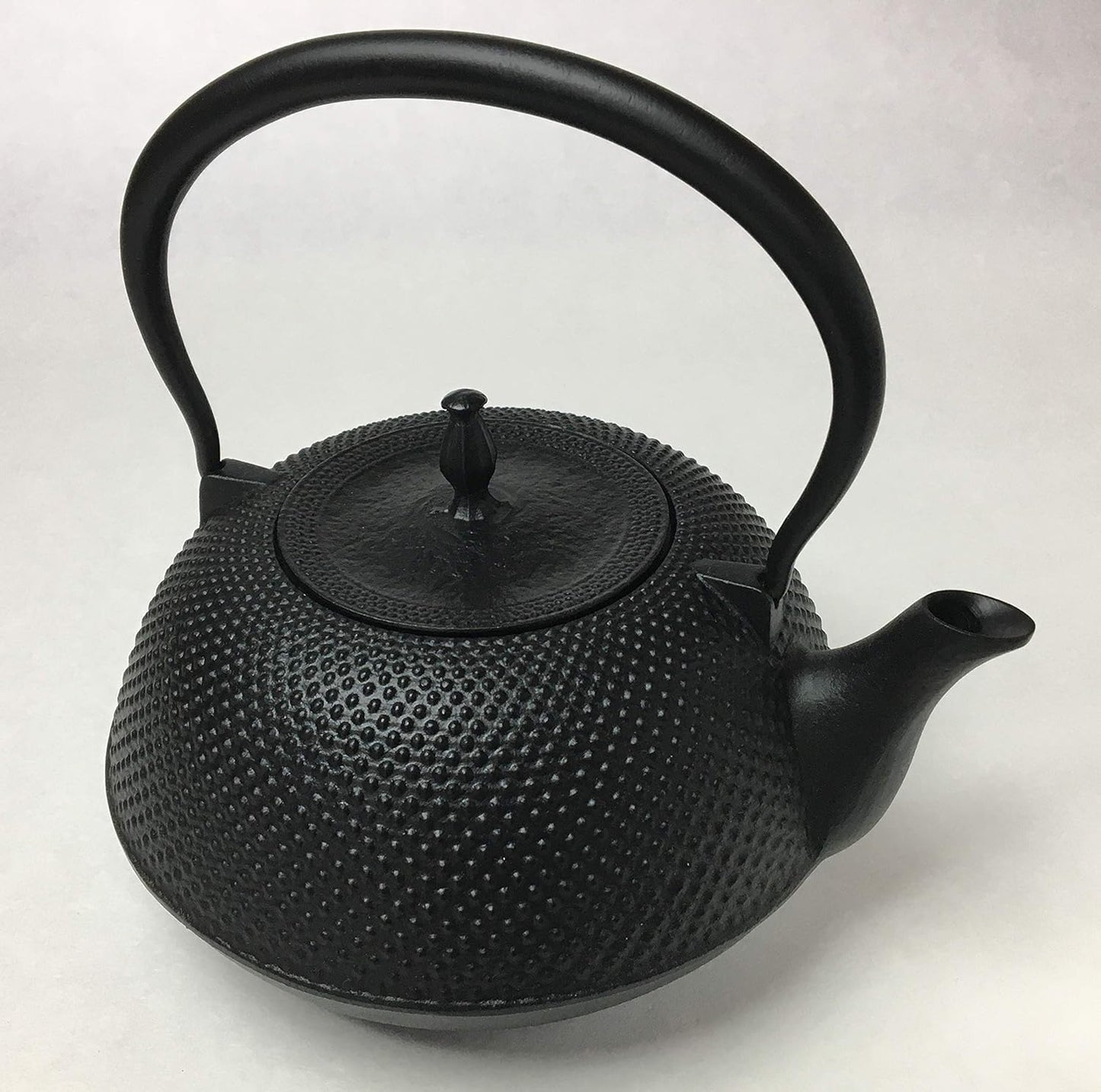 TONAMI store Nambu ironware flat Arale for IH (black) 1.5L 99-11 (Japan import / The package and the manual are written in Japanese)