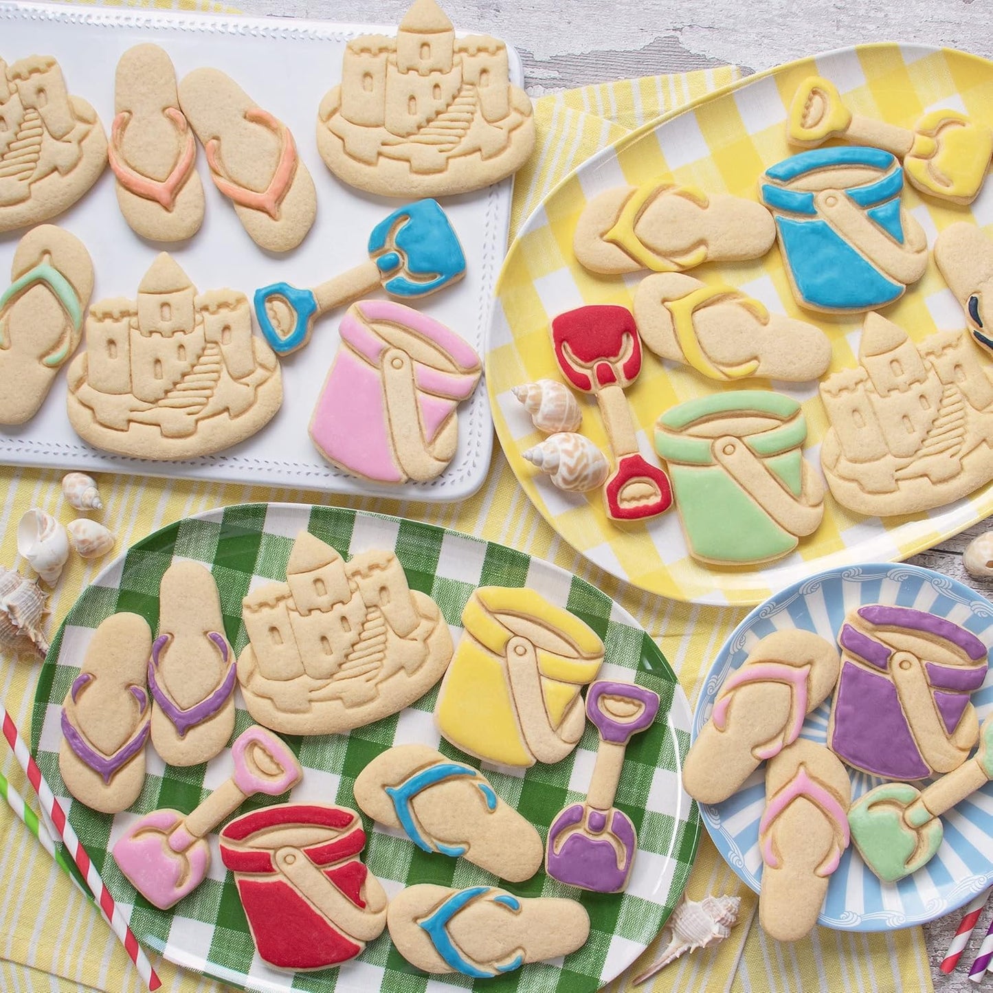 Set of 4 Summer Beach cookie cutters (Designs: Bucket, Sand Castle, Flip Flops, Spade), 4 pieces - Bakerlogy