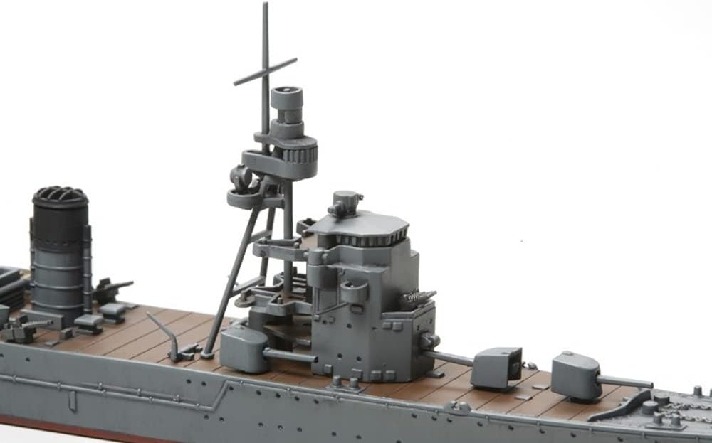 Tamiya 1/700 Light Cruiser Abukuma