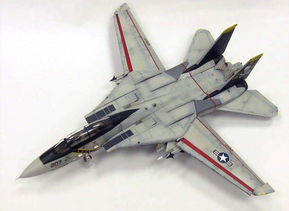 Hasegawa 1:72 Scale F-14A Tomcat High Model Kit