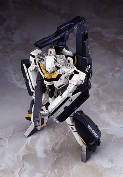 Macross 1/72 Scale VF-1S Strike Battroid Valkyrie Construction Kit by Hasegawa