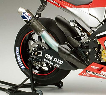 Tamiya ??? 14100 Yamaha YZR M1 2004 1/12