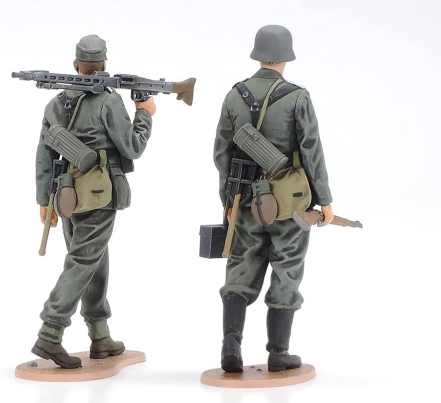 TAMIYA 35377-000 Military 35377 1:35 German Sd.Kfz.2 Kettenkrad (with Product) Faithful Replica, Model Building, Plastic Kit, Crafts, Hobby, Model Kit, Assembly, Unpainted