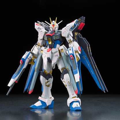 #14 Strike Freedom Gundam Gundam Seed Destiny, Bandai RG 1/144 - Model Kit