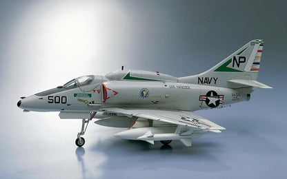 Hasegawa 1:72 Scale A-4E:F Skyhawk Model Kit