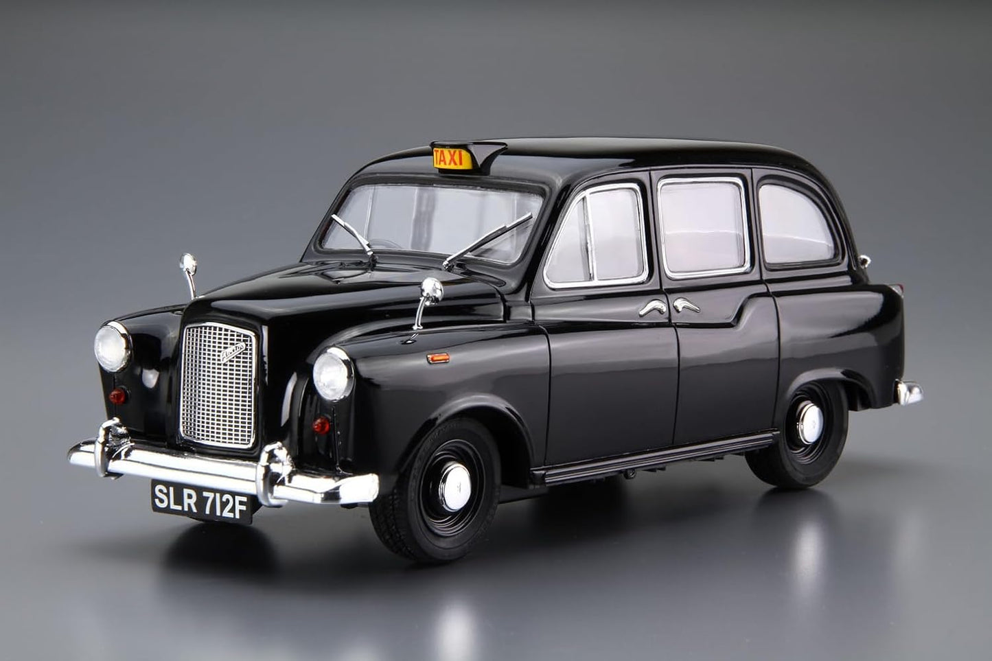 Aoshima FX-4 London Black Cab ???68 1:24 Scale Model Kit