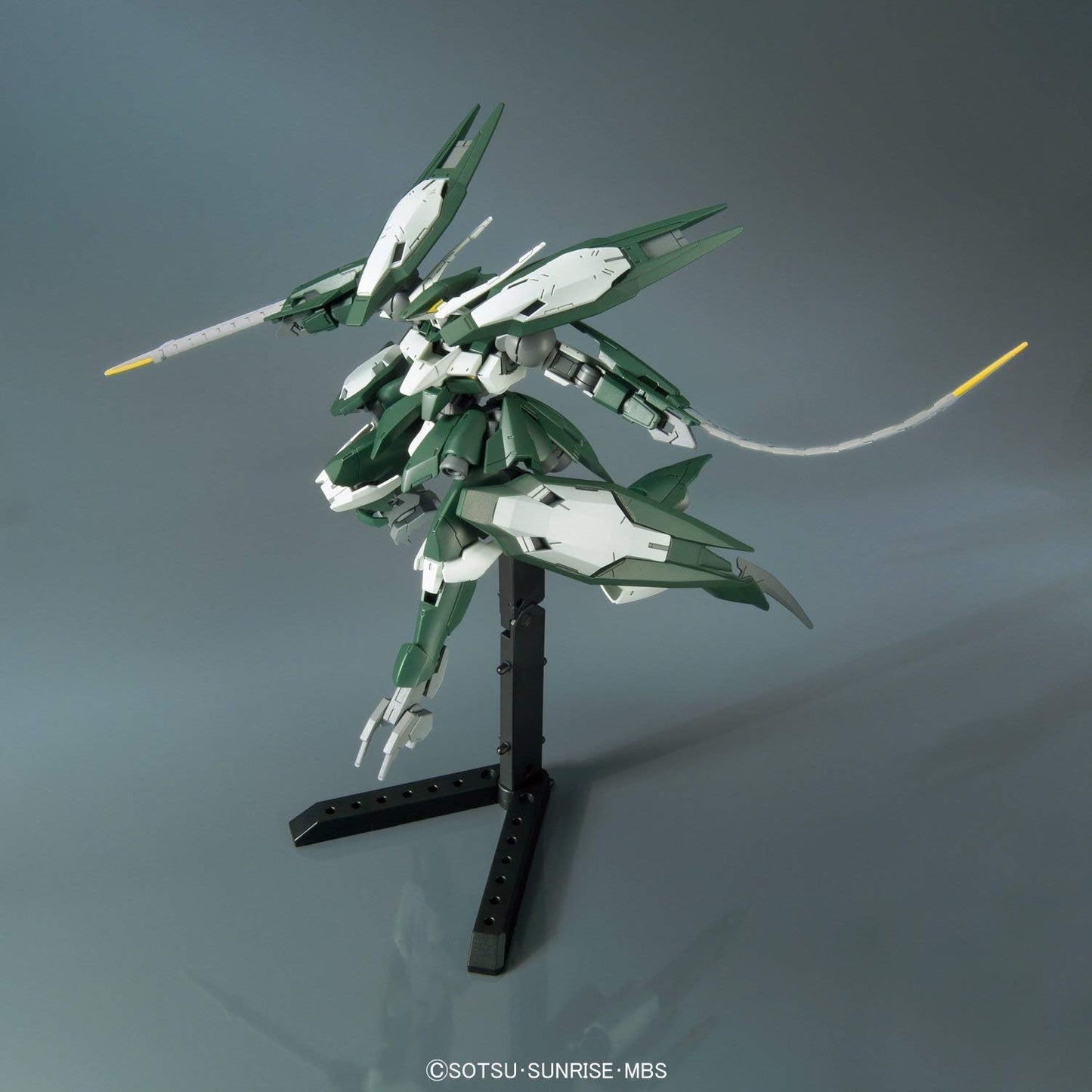 BANDAI SPIRITS HG 1/144 Gundam Model Kit: Reginlaze Julia 'Iron-Blooded Orphans'
