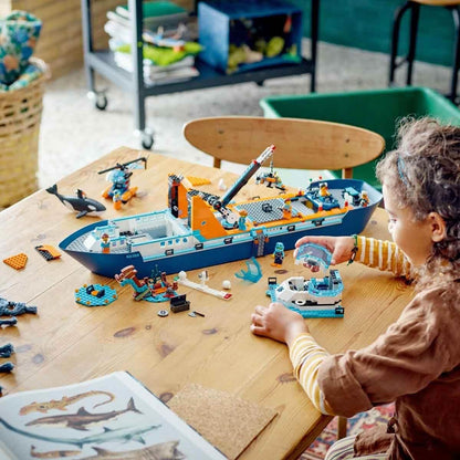 LEGO City 60368 - Arctic Explorer Ship