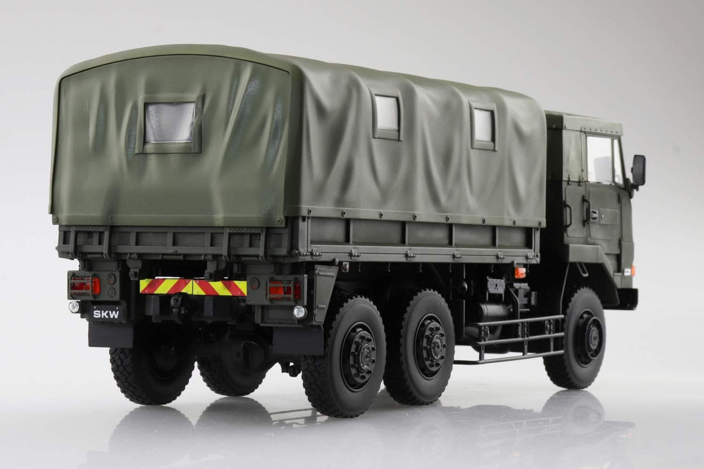 Aoshima Bunka Kyozai 1/35 Military Model Kit Series No.1 Self-Defense Force 3 1/2t Truck (SKW-477) Plastic Model