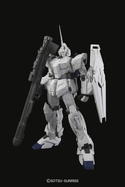 Bandai Hobby PG RX-0 Unicorn Gundam Model Kit (1/60 Scale) (BAN194365)