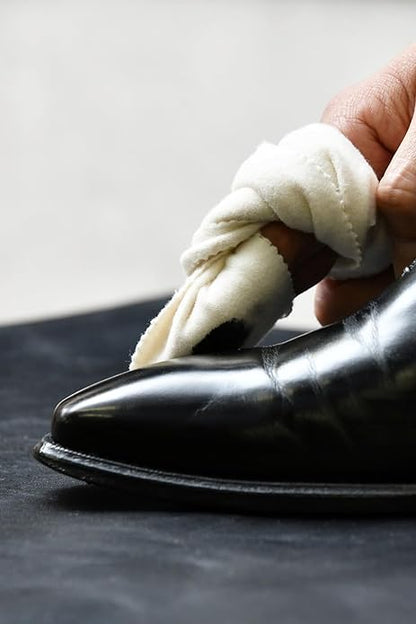 Shoe Polish for Leather Mirror Shine – Saphir Pâte de Luxe Beeswax Shoe Polish 50ml (High Gloss Finish, Nourishes & Protects Leather, Made in France Original)