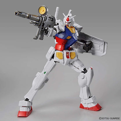 BANDAI 1/144 RX-78F00 Gundam Figurine
